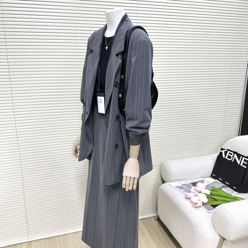 Women's Spring New Korean Style Grey Tonal Suit with Blouse and Skirt Set - Chic and Elegant Outfit