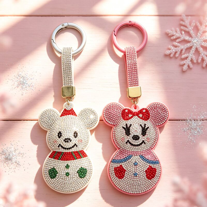 Cross-border full-diamond Mickey, Minnie, and snowman-shaped keychain, cute and girly Christmas accessory for car and bag Cross-border full-diamond Mickey, Minnie, and snowman-shaped keychain, cute and girly Christmas accessory for car and bag