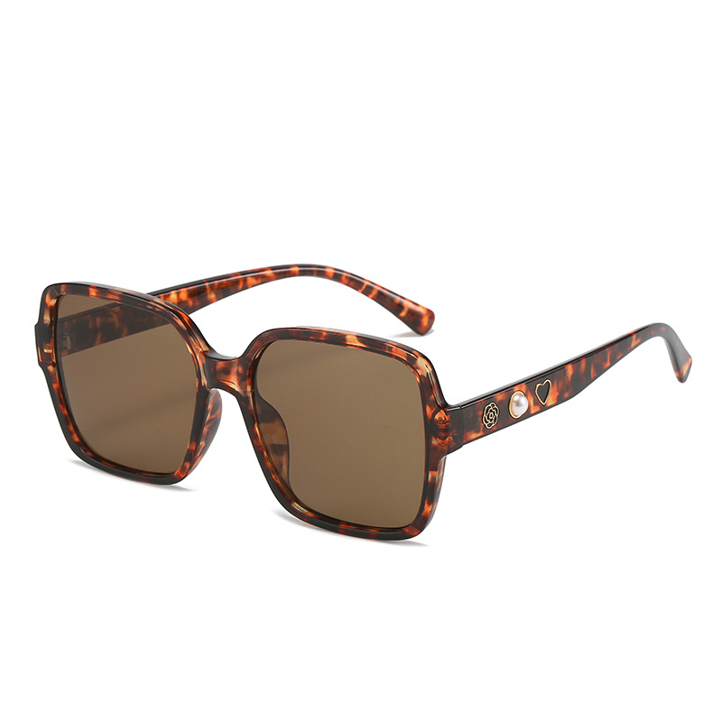 Nueva caja de celebridades en línea estilo Chanel Perla amor Camelia gafas de sol retro anti-azul gafas de luz fabricante 5000