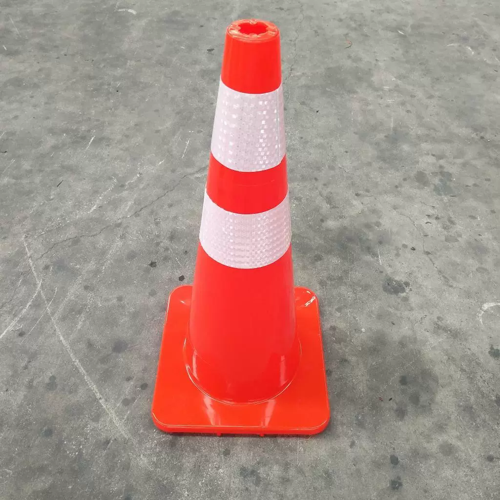 厂家直销70厘米PVC路锥道路交通设施警示路锥雪糕桶防撞