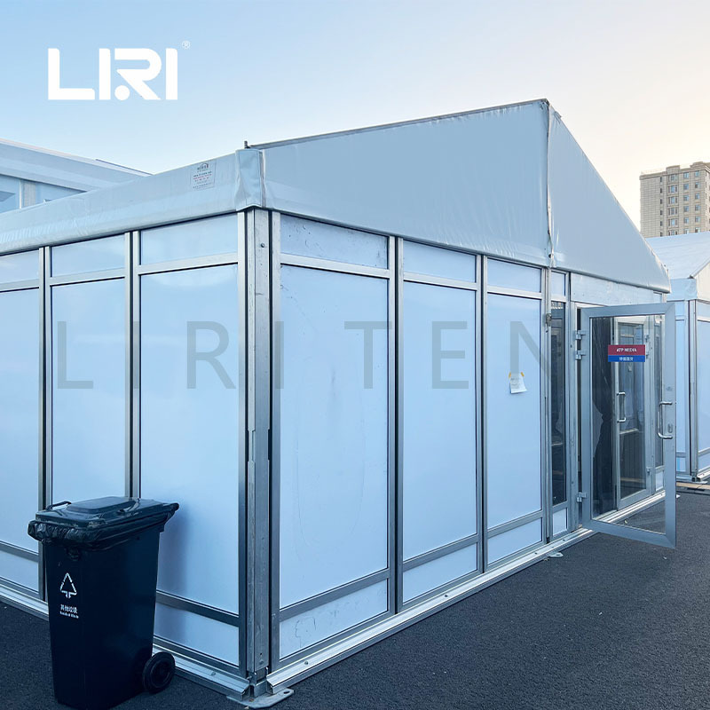 С�����ֶ��������������ɫ���Ͻ���¥��������ճ���