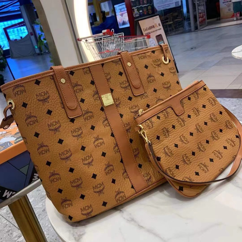 Mc2025 New Classic Retro Satchel Tote Bag Fashionable Printed Shopping Bag Large Capacity Shoulder Bag for Women