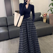 设计感2025秋季新款高腰时尚复古格纹长裙半身裙气质V领上衣套装