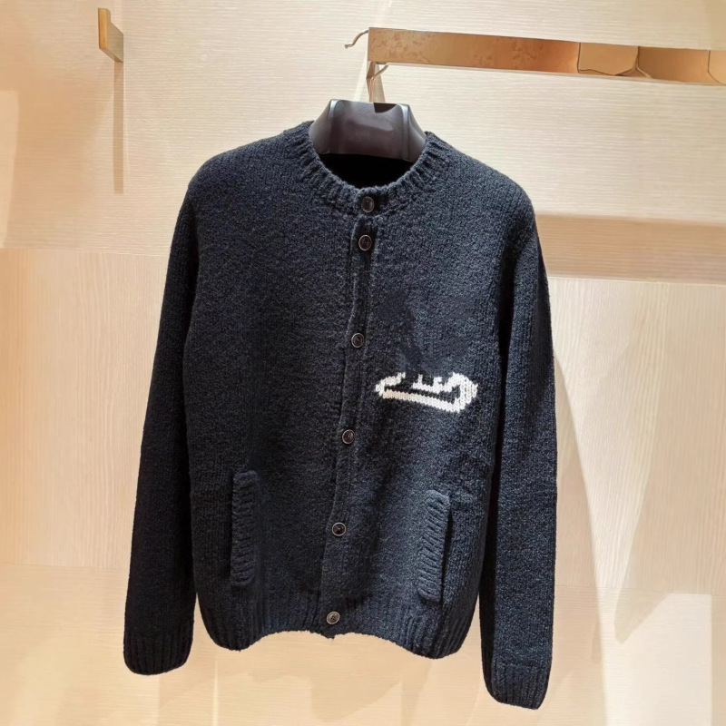 Authentic Original Label In-Stock V Brand 26S Thick Intarsia Pattern Iconic Cashmere Blend Cardigan Sweater Knitwear Authentic Original Label In-Stock V Brand 26S Thick Intarsia Pattern Iconic Cashmere Blend Cardigan Sweater Knitwear
