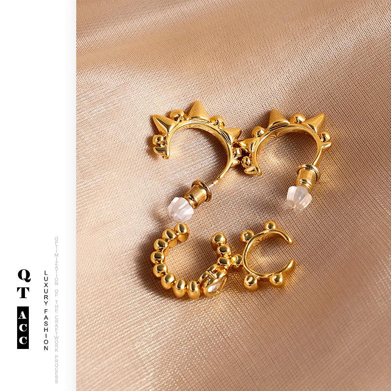 Europa y los Estados Unidos viento galvanizado 18k oro real simple lujoso personalidad ligero aretes de piedra óptica geometría perlas perlas aretes