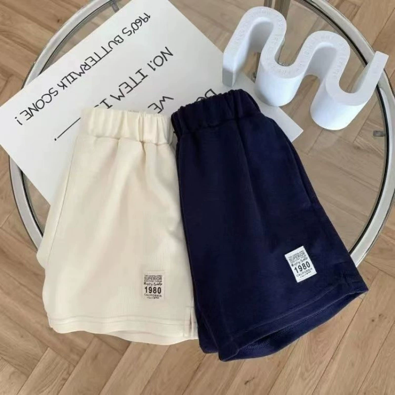 Детская одежда мальчики брюки среднего и маленького ребенка 2025 лето новая корейская версия тонкие спортивные шорты повседневные прямые брюки