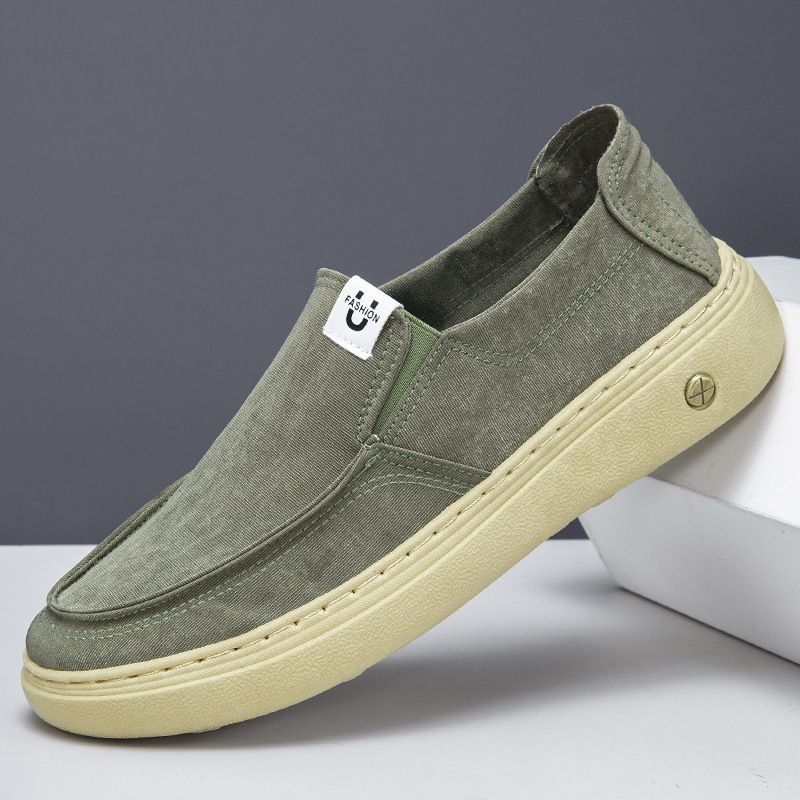 Zapatos casuales de verano con tela transpirable zapatos de hombre zapatos de moda con zapatos perezosos cómodos con suela suave zapatos de mediana edad al por mayor