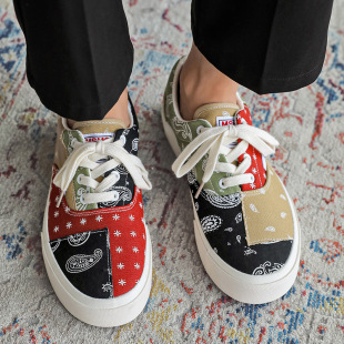 Vintage Stitching Cashew Flower Niche Design Low-top Sports Casual Canvas Shoes Student Skate Shoes Unisex