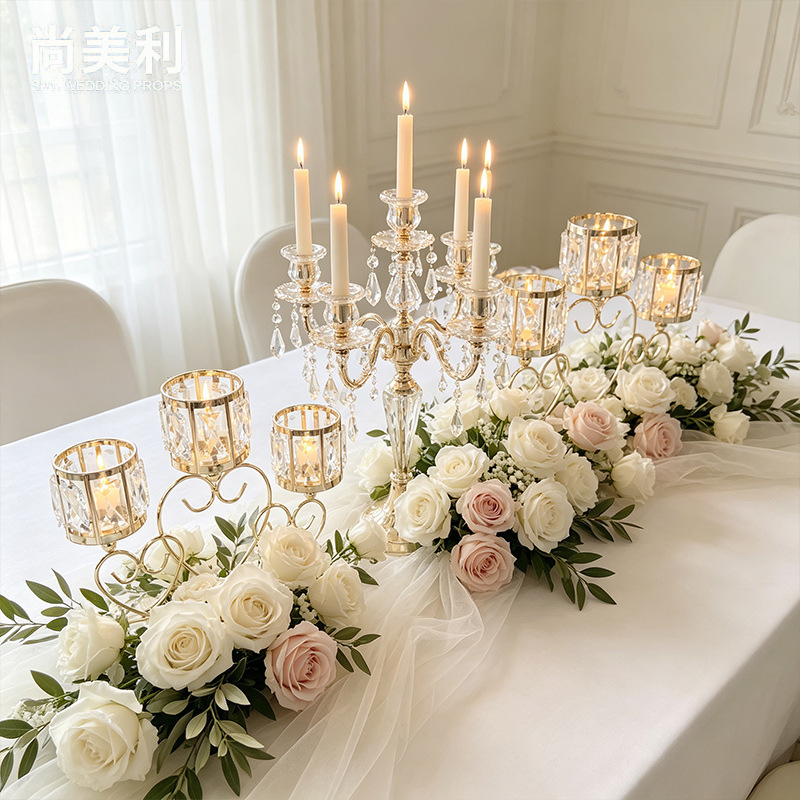 Conjunto de candelabro de cristal de tres cabezas de estilo europeo de lujo ligero francés hotel de boda mesa de comedor romántica decoración de vela artesanía