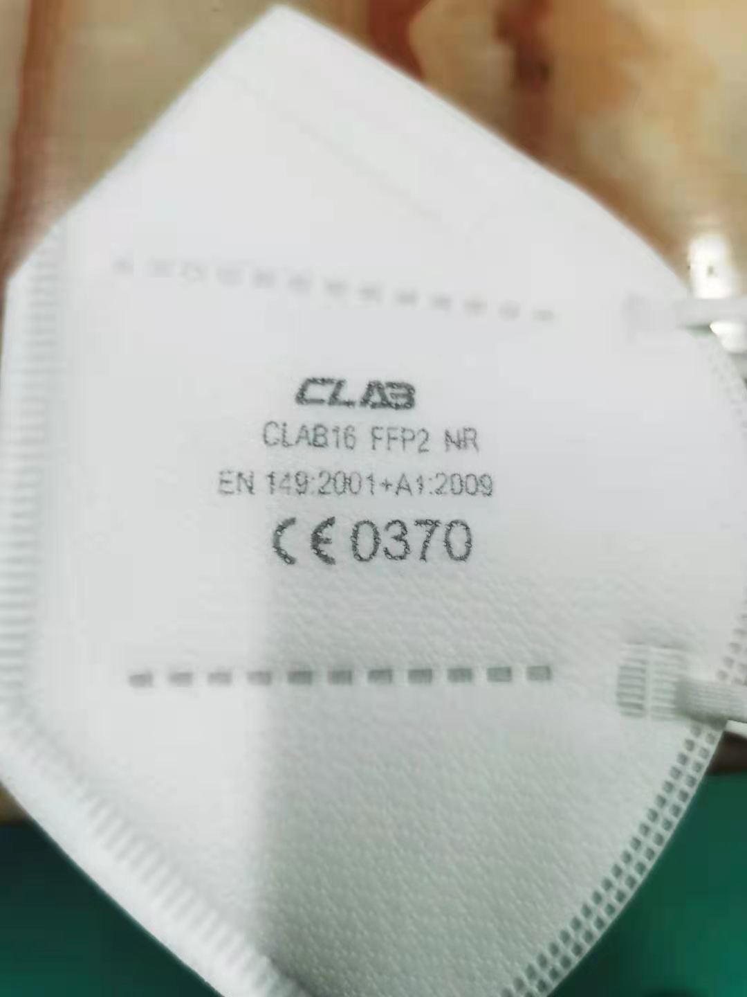 现货 厂家直供SSS25g30g50g60g钻 石纹pp彩色无纺布真材实料