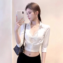 纯欲风白色绝美polo领衬衫女早春收腰蕾丝修身衬衣性感漏脐短上衣