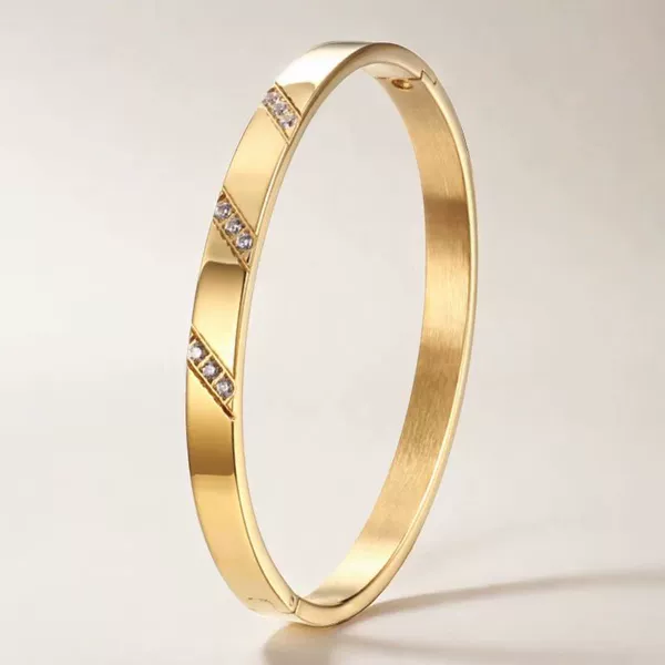 35-D-2 gold bracelet