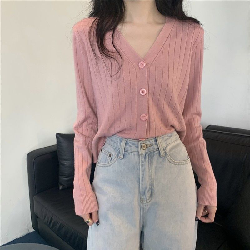 春装粉色v领针织打底衫女开衫设计感小众感内搭显瘦别致上衣厂家|undefined