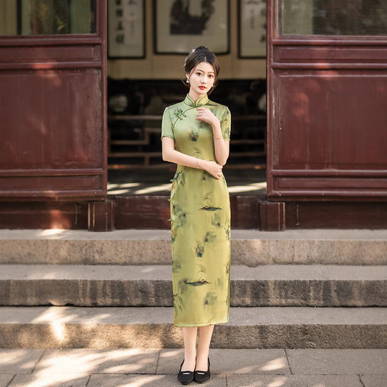 Lin Xiangman Cheongsam Spring New 2025 Improved New Chinese Toasting Dress Bride Engagement Dress Daily Wear Less