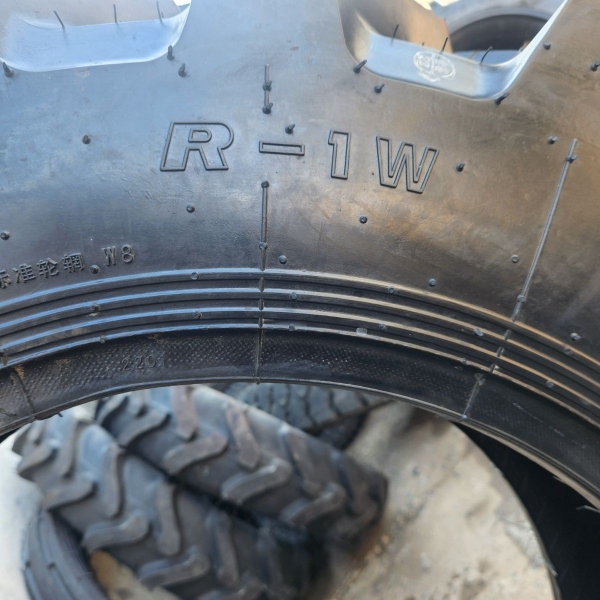 Xuzhou A-Shaped Machete Pattern Water and Drought Dual-Purpose Agricultural Tractor Tires