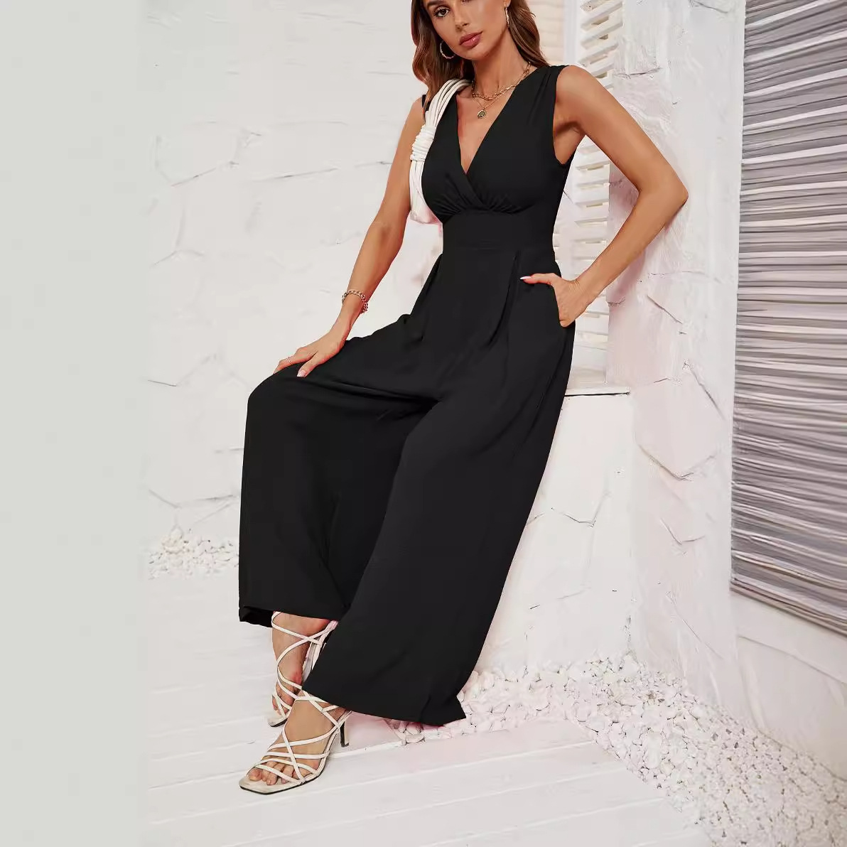 Mono sin mangas elegante y ceñido a la cintura para mujer, estilo europeo y americano, ideal para el verano 2026, de Amazon, para selfies y moda femenina.