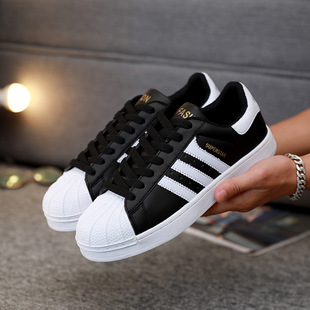 ؐ���^�W���ٴ������Ůͬ��r�����e�����������С��Ь��H��Ь