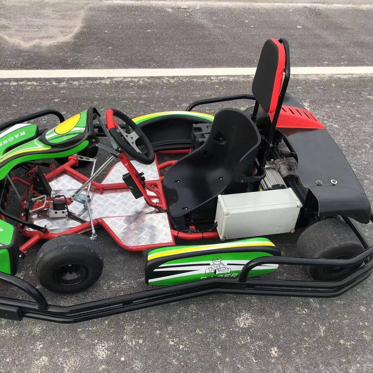 亚马逊新款电动F1赛道场地竞技漂移成人卡丁车四轮汽油摩托车批发