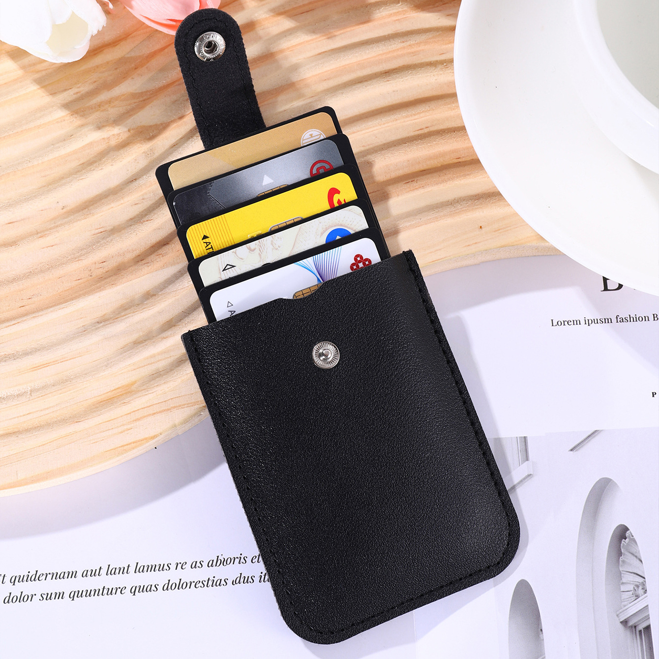 New in stock internet celebrity simple card holder men and women pull-out PU leather card holder ultra-thin card holder certificate holder multi-card position