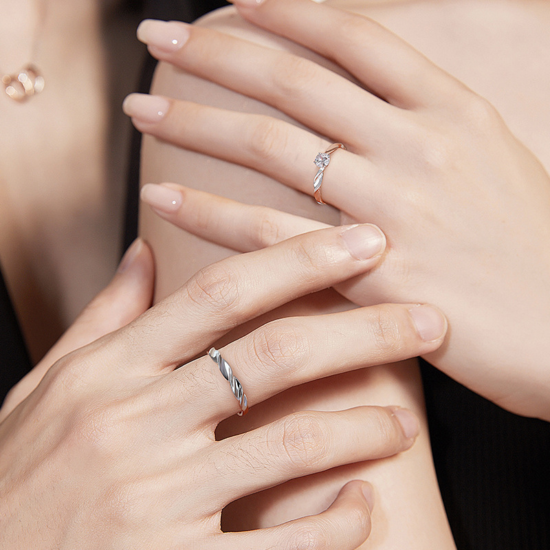 Mobius ring couple ring men and women a pair of rings Korean version of simple student zircon open ring light luxury gift_voghion.com