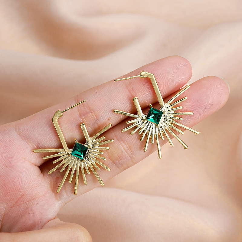 Emerald Green Irregular Stud Earrings Ancient Greek Sun Style_voghion.com