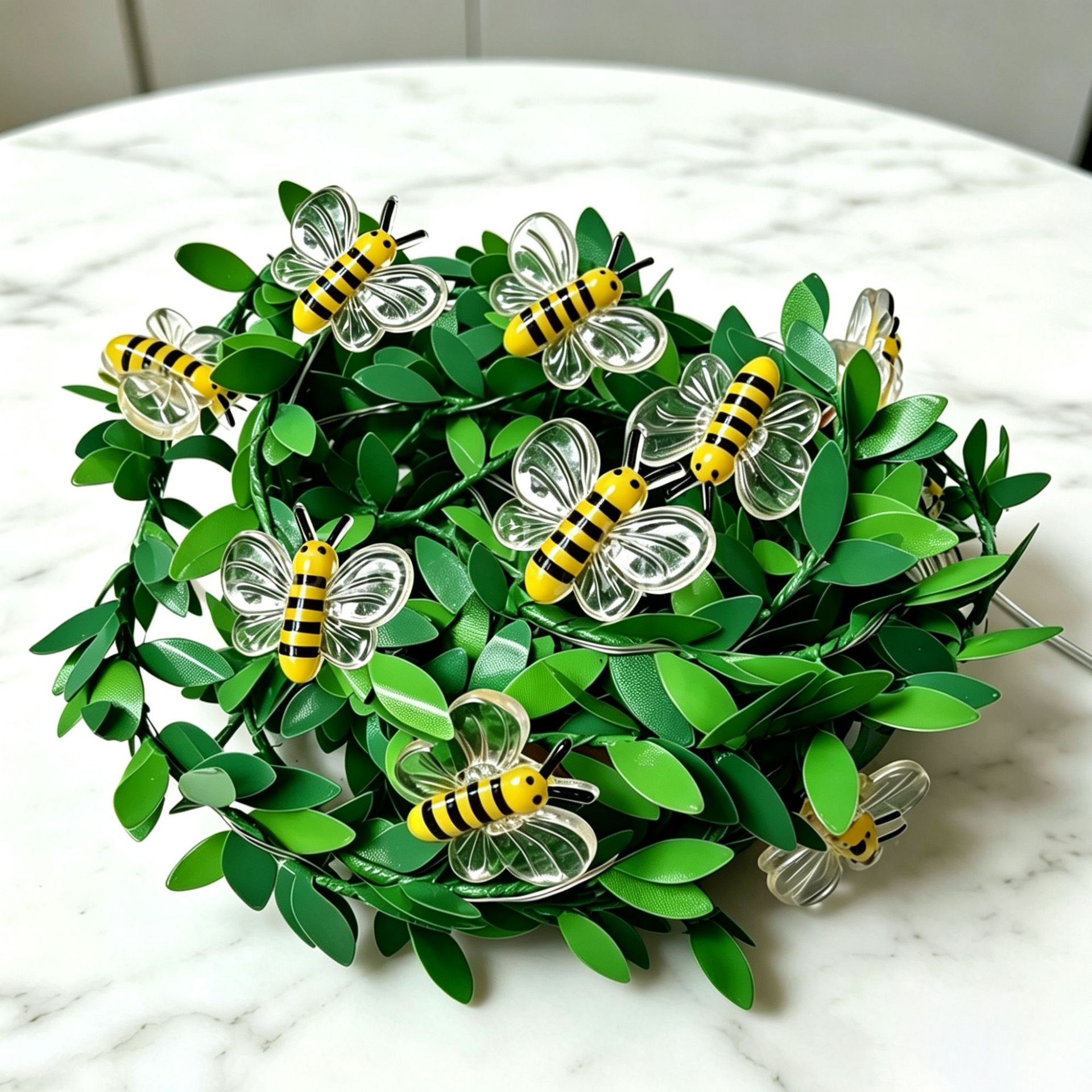 Transparent bee+rattan / 1.1m lights (2aa always on battery box)