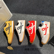 复古芭蕾德训女鞋2025新款户外登山休闲板鞋内增高运动阿甘鞋批发