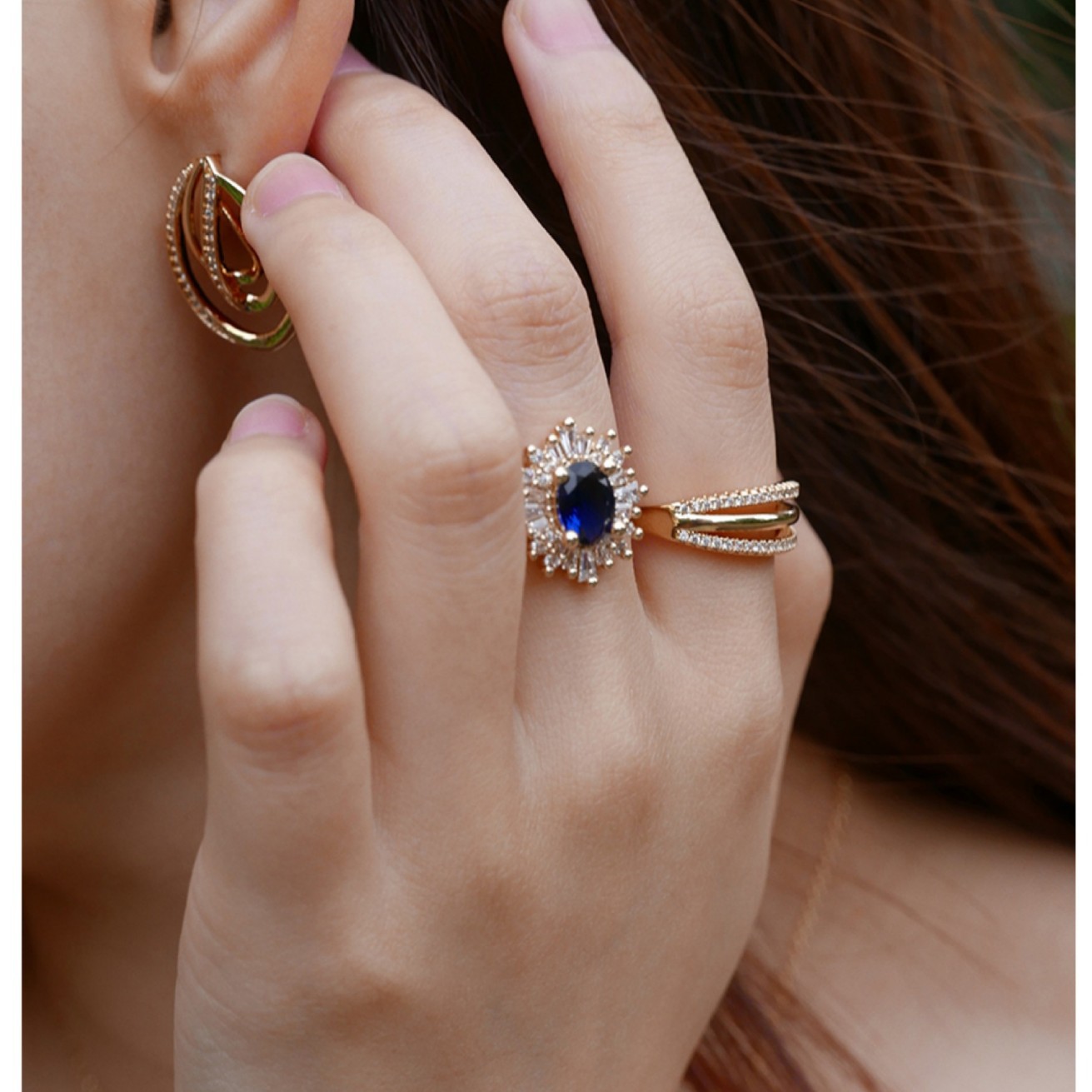 European American Best-selling Exquisite Oval-cut Zircon Diamond Ring, Fashionable And Elegant Sapphire Flower-shaped_voghion.com