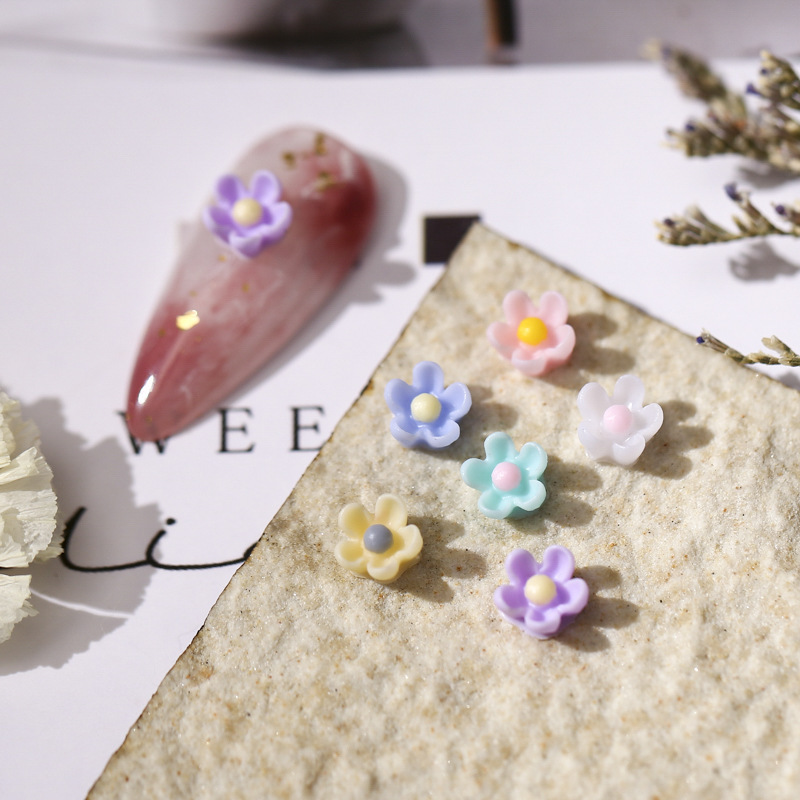 New Manicure Sunflower Mixed Color Five-petal Flower Flat Small Mini Painted Three-dimensional Daisy Nail Resin Paste