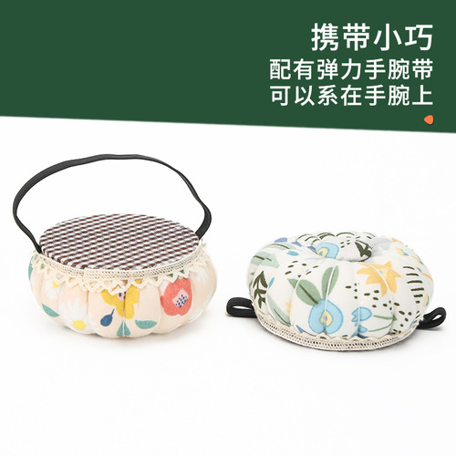 Wrist/Wood Bottom Magnetic Needle Bag Cross Stitch Needle Storage Pin Cushion Embroidery Needle Bag Japanese Style Wrist Needle Bag