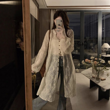 度假风蕾丝防晒衬衫女夏季宽松中长款开衫外搭空调罩衫上衣薄外套