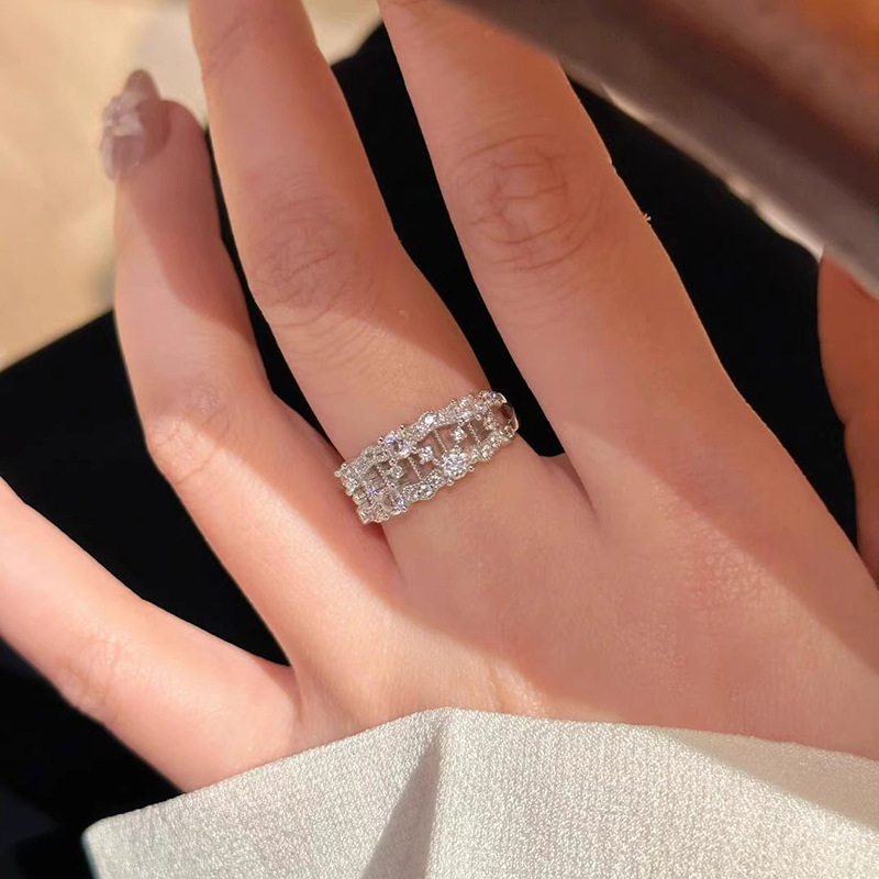 Anello aperto regolabile versatile alla moda, con pizzo stellato leggero per donna, anello per indice di personalità di nicchia_voghion.com