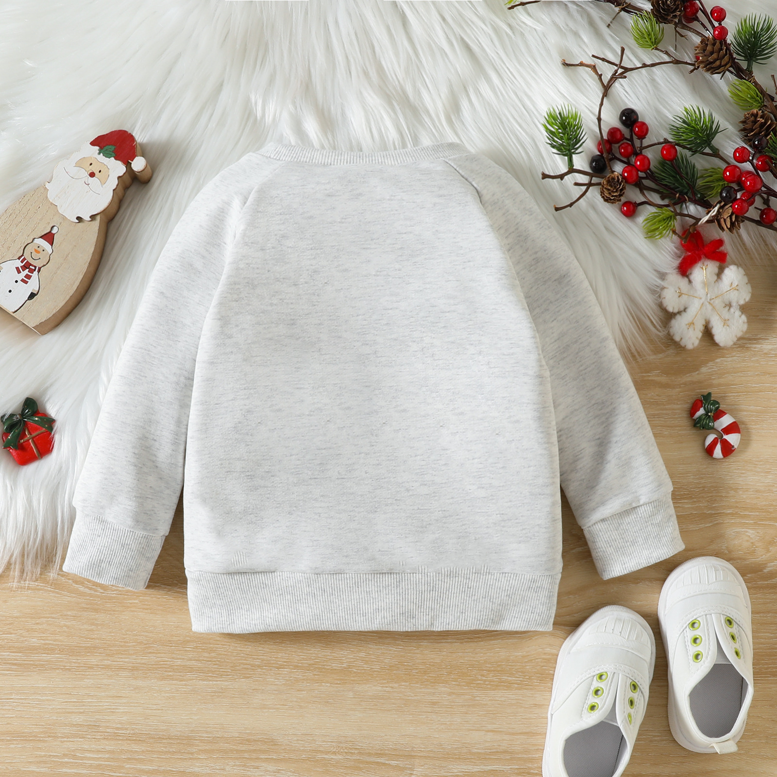 Sweater Image 4