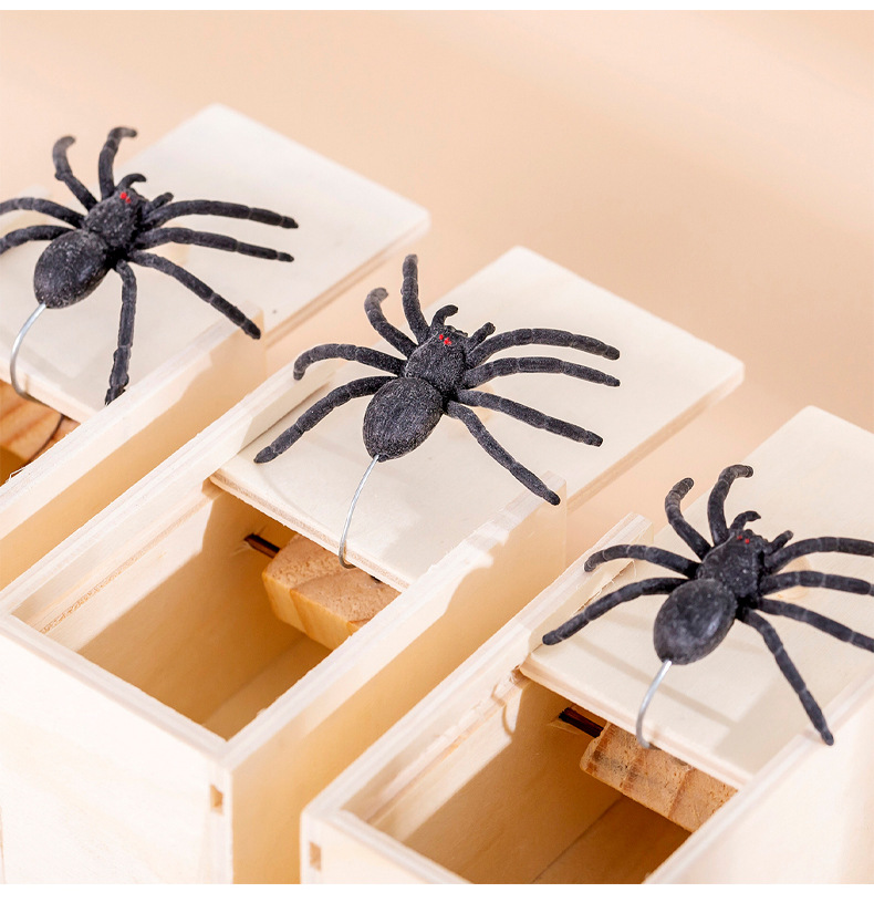 吓一跳恶搞蜘蛛盒_09.jpg