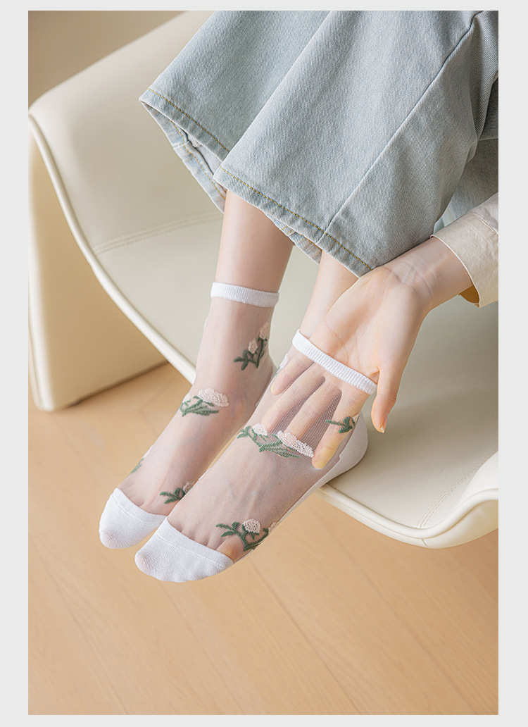 Women's Cute Flower Cotton Ankle Socks A Pair display picture 1