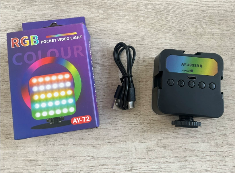 Светодиодный заполняющий свет (M160RGB) RGB карманный видеосвет, 138 светодиодов, с клипсой для телефона и камеры