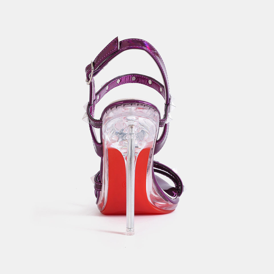Sandal nữ gót nhọn siêu cao quai ngang khóa cài đính đinh tán, đế đỏ, mũi hở, cỡ lớn — Màu be, Màu bạc, Màu trắng, Màu tím