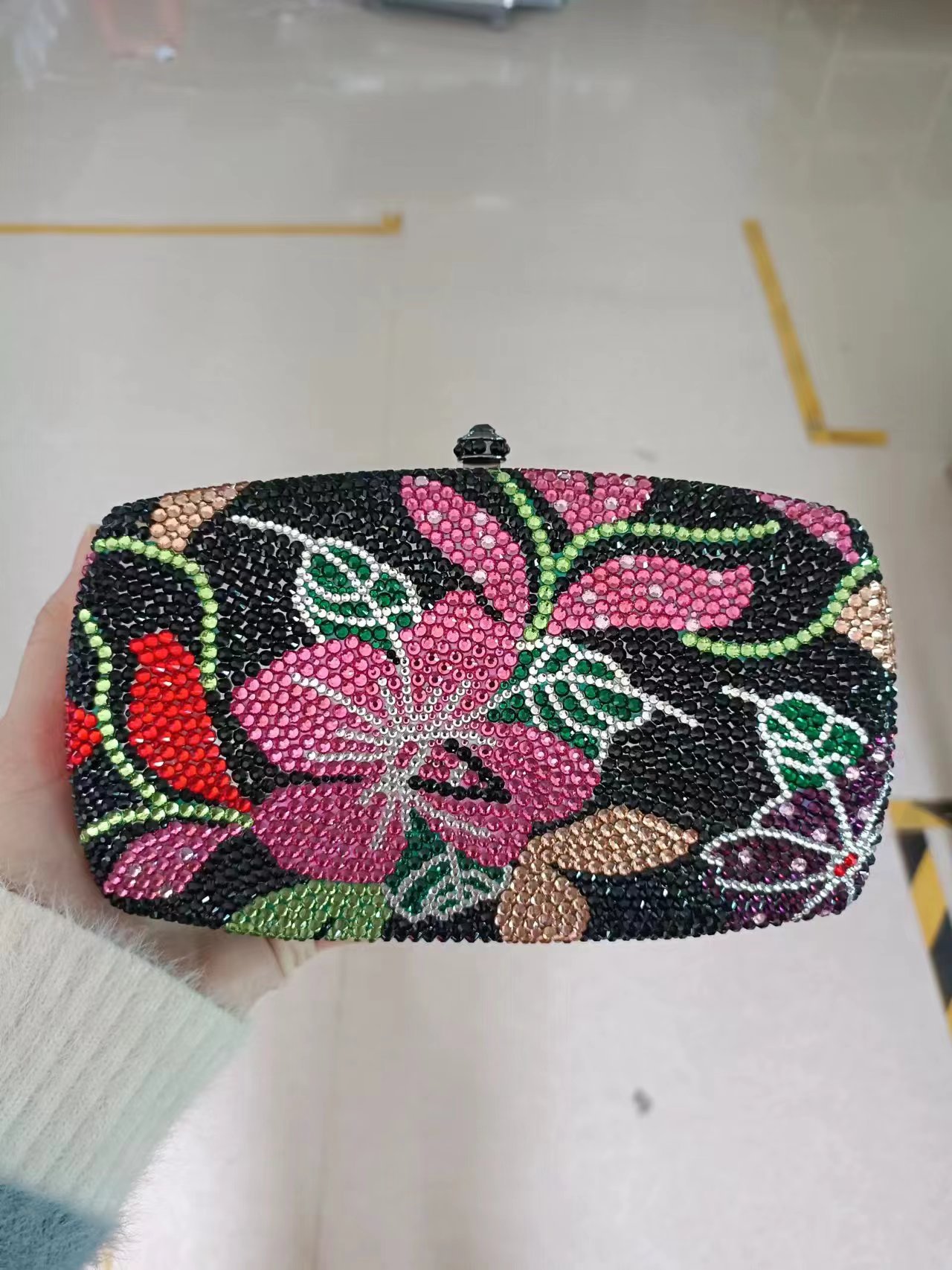 Bolsa de cena de diamantes hecha a mano transfronteriza, bolsa de mano de diamantes, fábrica de sirena Daiwei, orden de bolsa de embrague