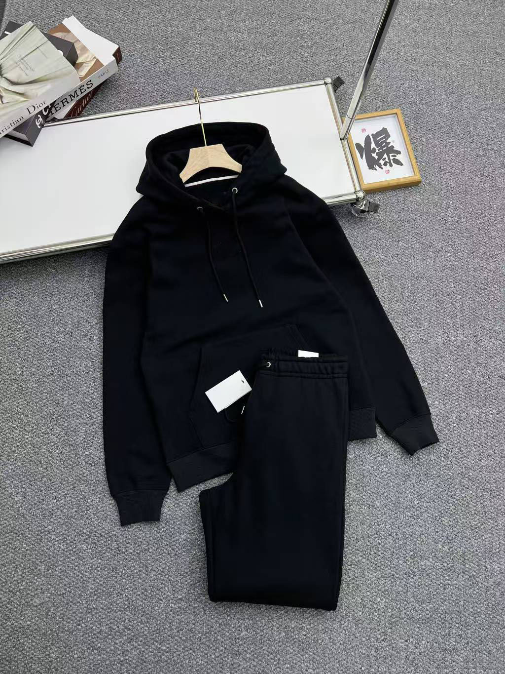 Chaqueta de tendencia impresa de letras suelta 2024 otoño invierno sudadera encapuchada pareja de camisa de terciopelo gruesa