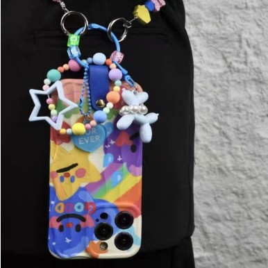 Graffiti Rainbow Flower Adecuado para iPhone 16PROMAX Funda para teléfono móvil 14 Apple 15 Colgante de pato amarillo 13 Mujer 16