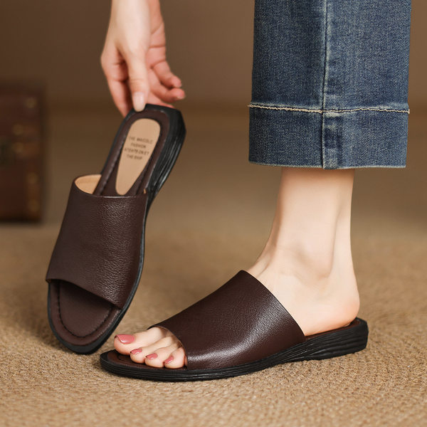 Sandal hở mũi nữ gót thấp da dê mũi vuông quai ngang — màu nâu