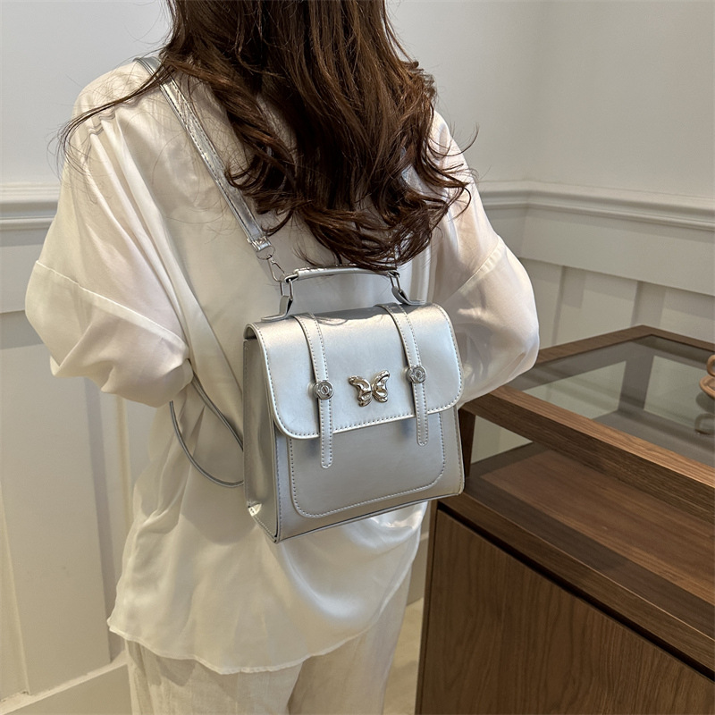 Butterfly mochila para mujeres 2024 nuevo retro versátil mochila escolar pequeña mochila de estilo universitario bolso de clase