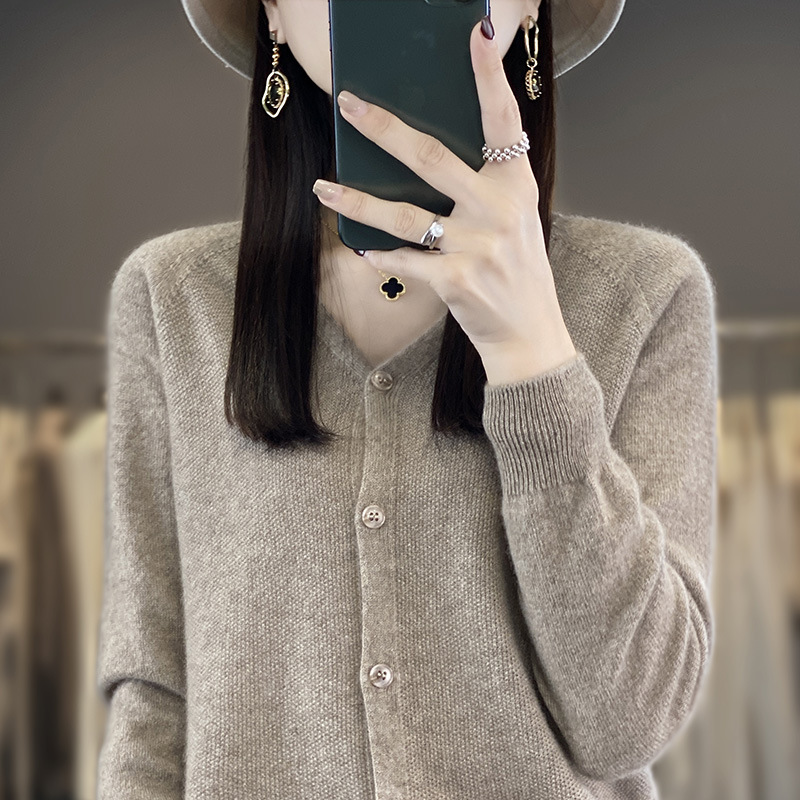 Autumn and Winter New Arrival First-Line Garments V-Neck Cardigan Women's Long-Sleeved Sweater Loose Slimming Base-Layer Shirt Seamless Sweater Autumn and Winter New Arrival First-Line Garments V-Neck Cardigan Women's Long-Sleeved Sweater Loose Slimming Base-Layer Shirt Seamless Sweater