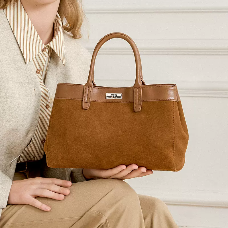 磨砂牛皮设计感小众斜挎包轻奢真皮女高级感新款女士大容量手提包