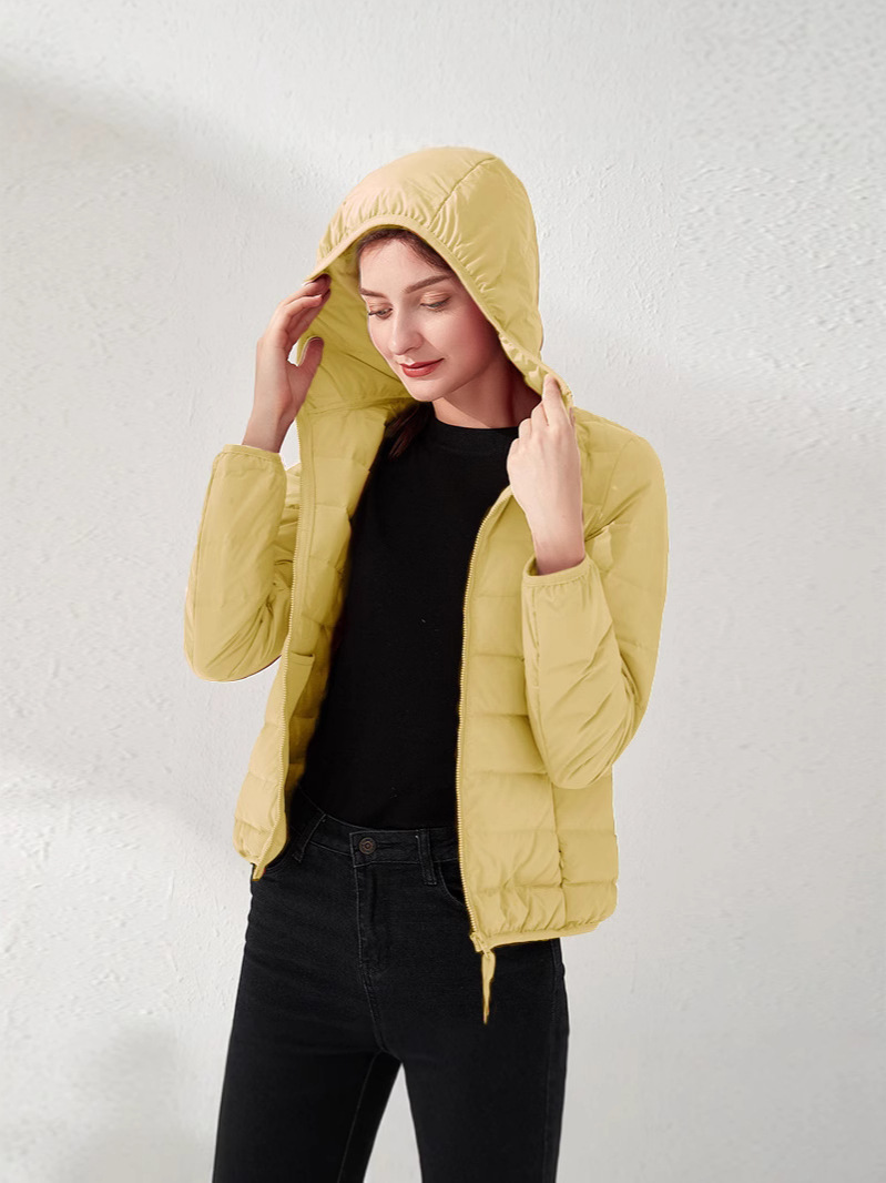 Nueva chaqueta de plumón ligera para mujeres corta con capuz de cuello delgada sin costuras de punto de mujer chaqueta ligera de tamaño grande image 6