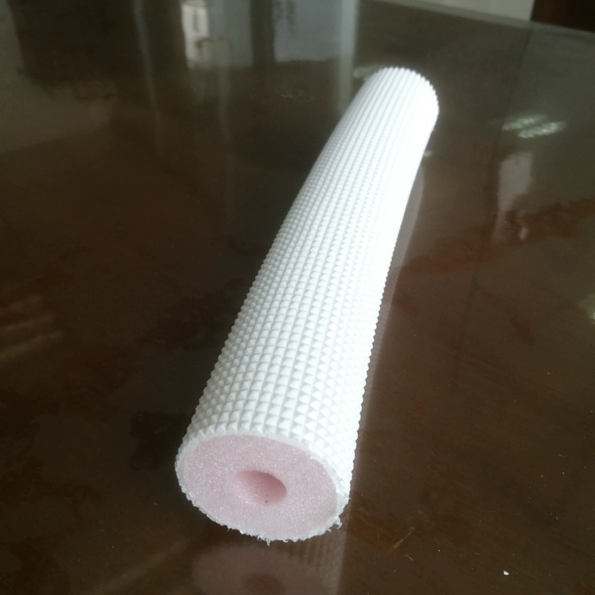 Одинарная белая тисненая изоляционная трубка для отверстий под кондиционеры, утеплитель из хлопка, пенопластовый изоляционный рукав, бытовой влагозащитный, энергосберегающий, амортизирующий изоляционный материал