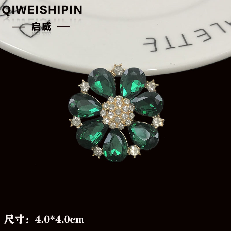 Qiwai の新しいガラスダイヤモンド象嵌ひまわりアクセサリーバッグ衣類車の装飾合金アクセサリー|undefined