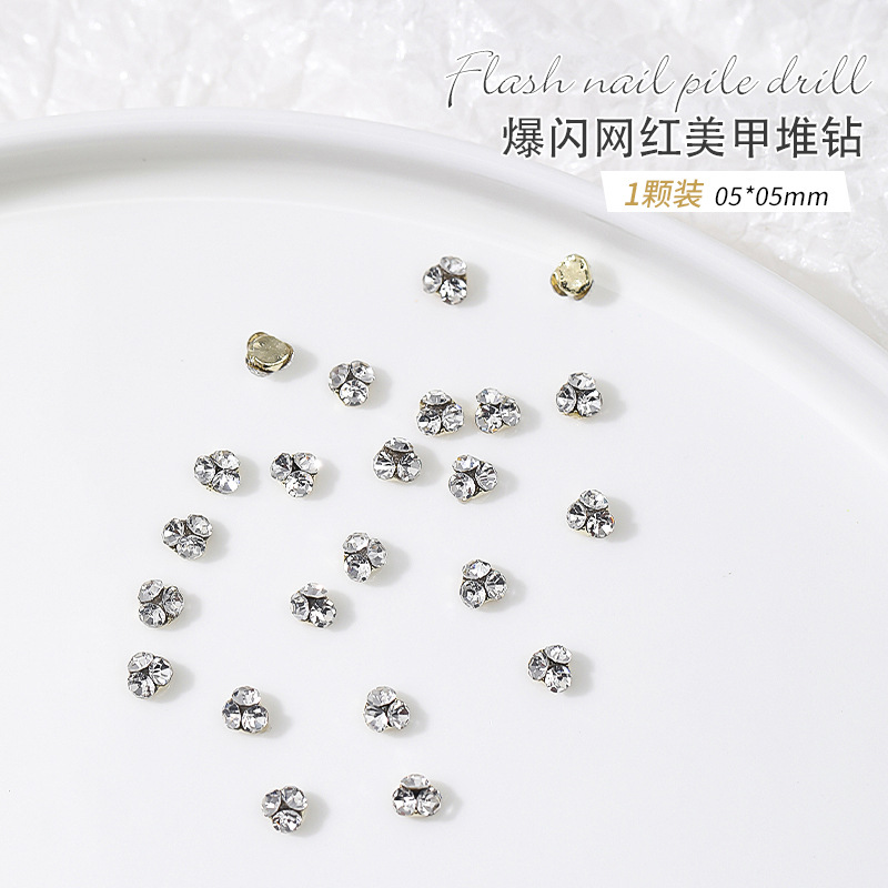 Tamaño pequeño pila de diamante productos terminados en línea de la celebridad flash Super Flash mini pila de diamante bola puntiaguda diamante nail joyería al por mayor