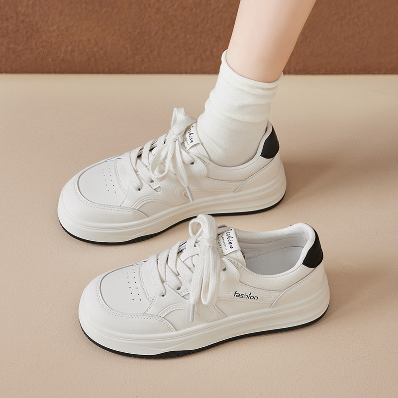 Augu Shi Deng zapatos blancos para mujeres 2025 nuevo suela suave de primavera con falda de zapatos de skate casuales de suela plana de moda