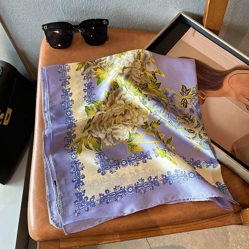 Bufandas de seda para mujeres 2025 primavera y otoño moda versátil temperamento minimalista 65cm bufandas de seda simuladas bufandas delgadas bufandas